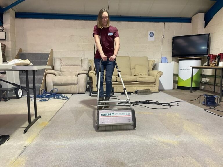 Carpet cleaning courses - Hands on training